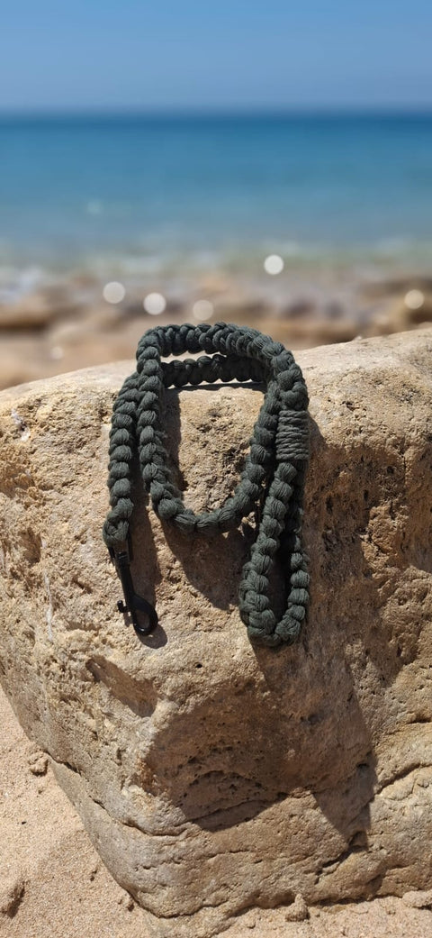 Crafty Cunús | 1.5 Metre Thick Dog Lead Olive