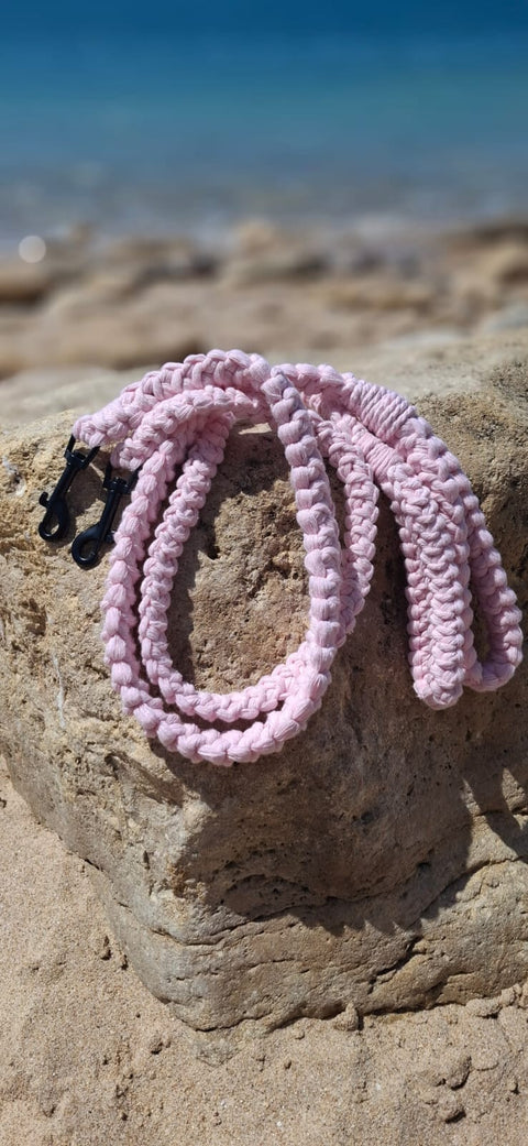 Crafty Cunús | 1 Metre Slim Dog Lead in Baby Pink