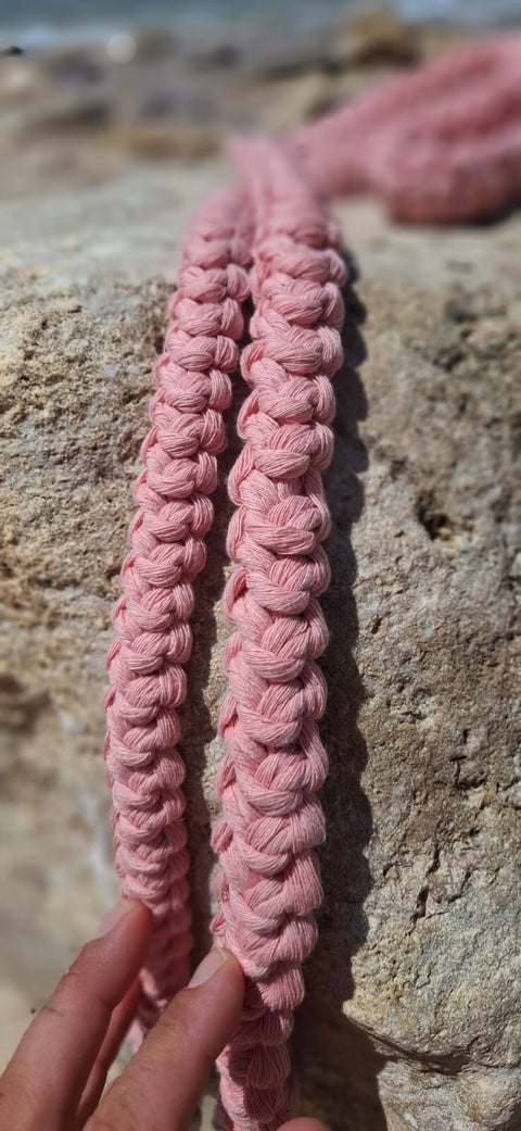 Crafty Cunús | 1.5 Metre Slim Dog Lead Coral