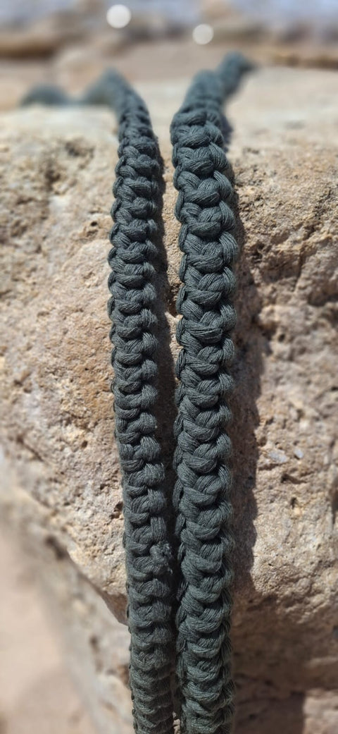 Crafty Cunús | 1.5 Metre Slim Dog Lead Olive