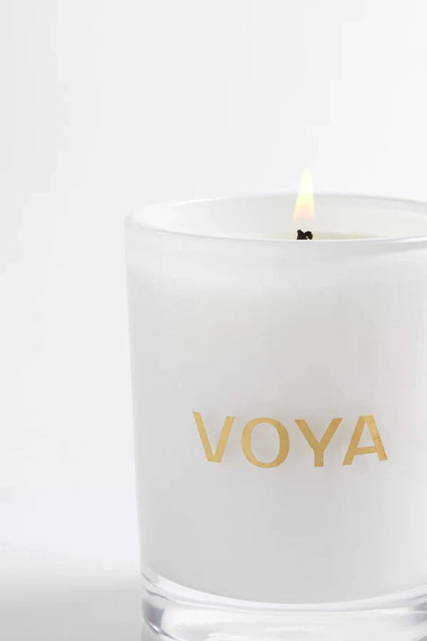VOYA | Luxury Candle Cedarwood & Bergamot